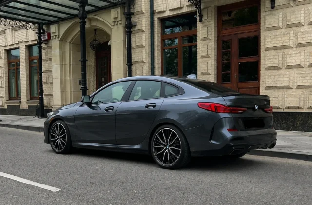 BMW M235