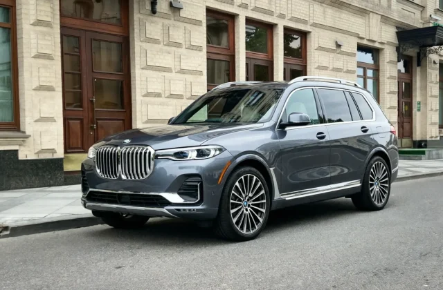 BMW X7 40i