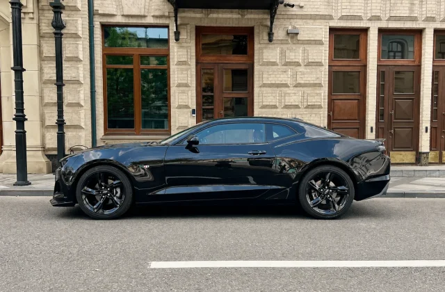 Chevrolet Camaro VI