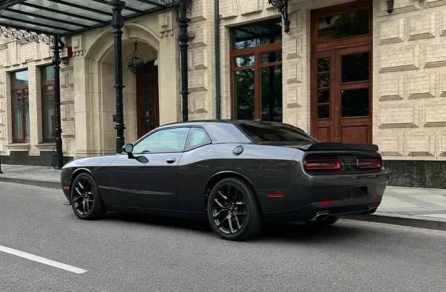 Dodge Challenger III