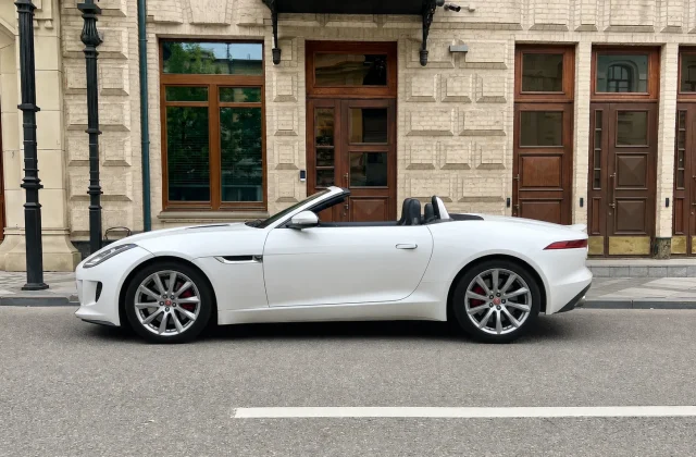 Jaguar F-Type (кабрио)