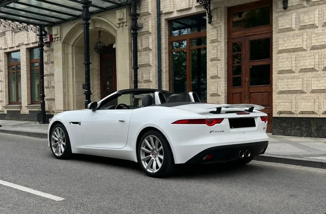 Jaguar F-Type (кабрио)