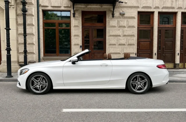 Mercedes-Benz C 300 (кабрио)