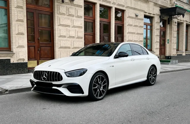 Mercedes-AMG E53 V (W213)