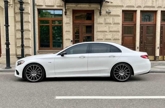 Mercedes-AMG E53 V (W213)