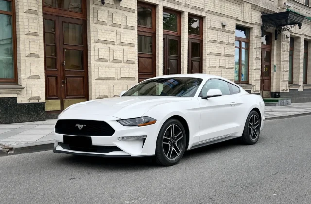 Ford Mustang VI