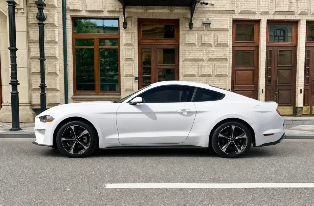 Ford Mustang VI