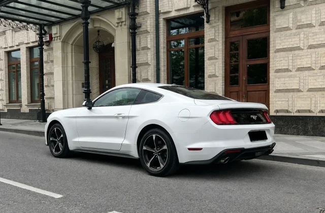 Ford Mustang VI