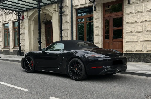 Porsche Boxster 718 (кабрио)