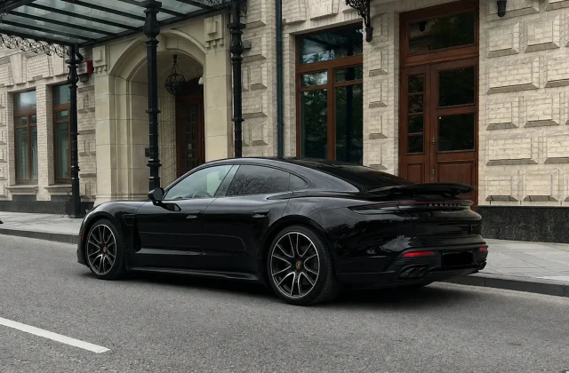 Porsche Taycan I